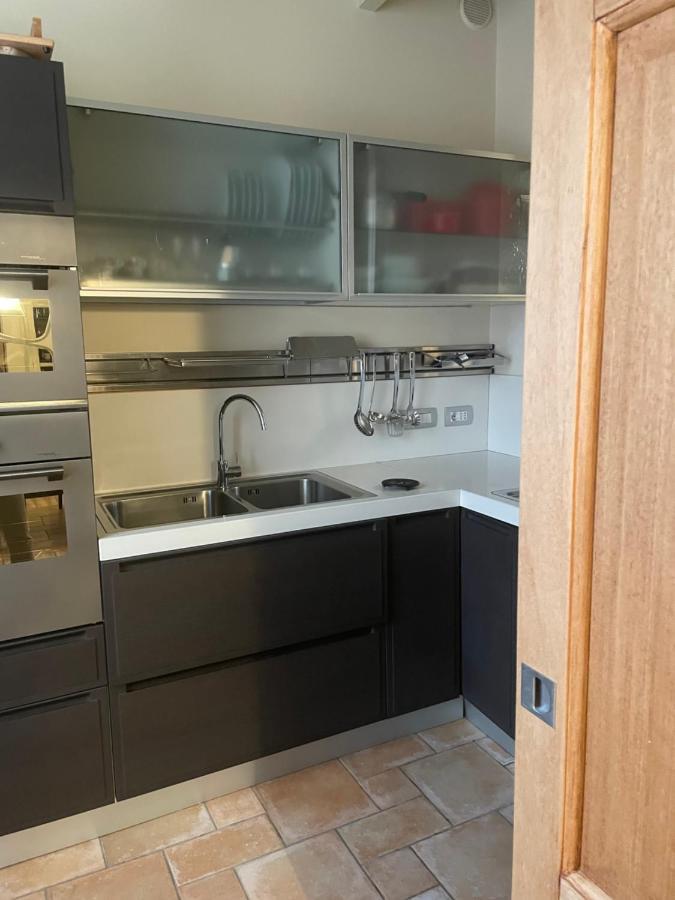 Suite Home Al Centro Di Сасари Екстериор снимка